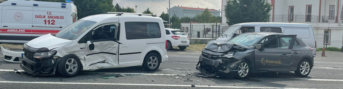 Muratlı-Tekirdağ yolunda kaza: 3 yaralı